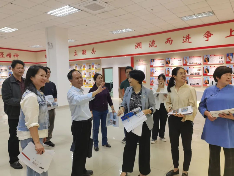 梧欽兩地工會(huì)召開(kāi)六堡茶、坭興陶勞模工匠 聯(lián)盟創(chuàng)新成果展籌備交流會(huì)